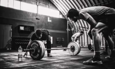 Kipping Handstand Push-ups colocam a saúde cervical em risco