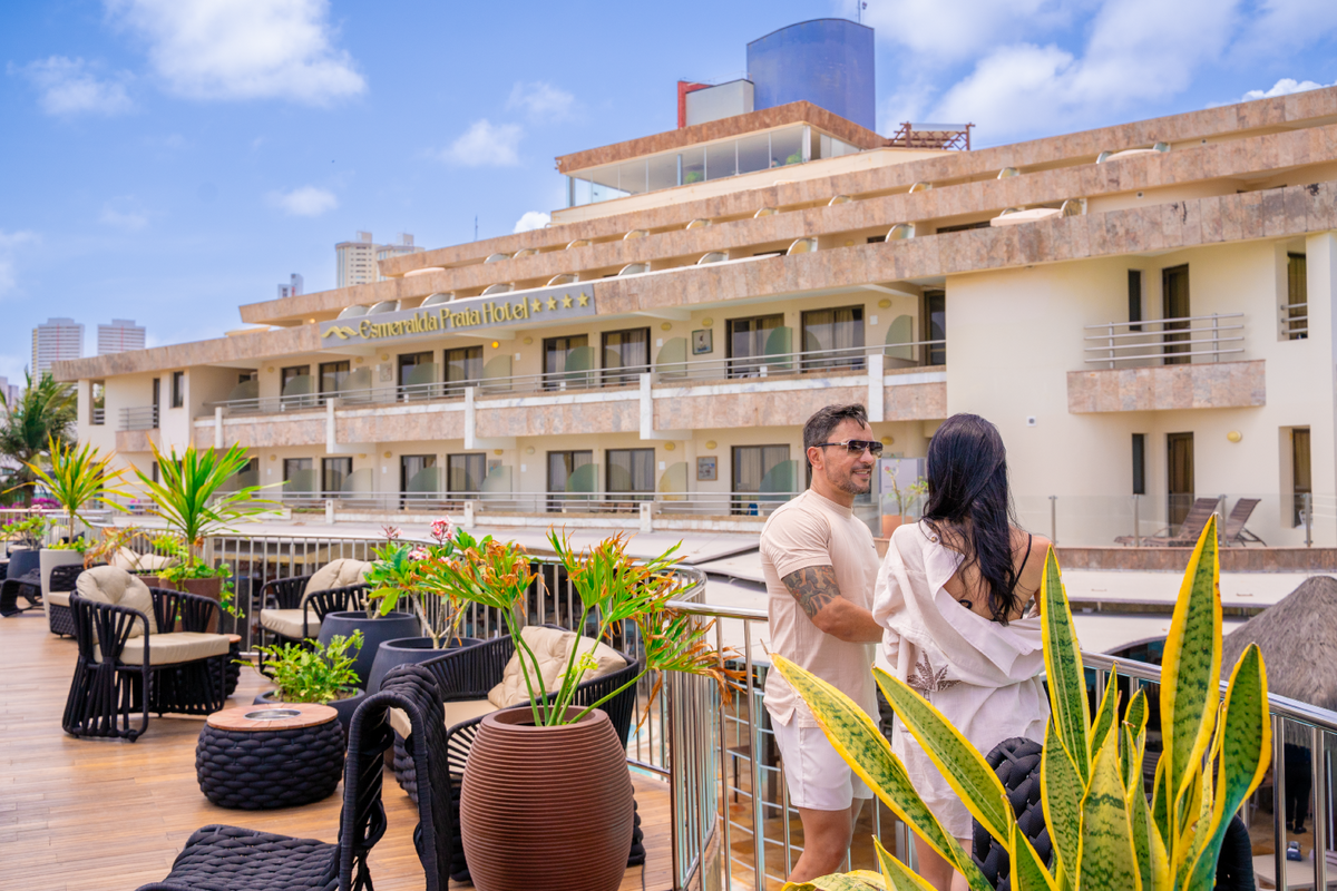 Hotel em Natal lança curso gratuito de garçom com premiações