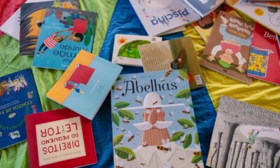 Jovem encontra na leitura confiança para mudar o futuro